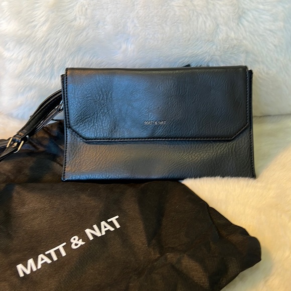 Matt & Nat Purse - Picture 1 of 6